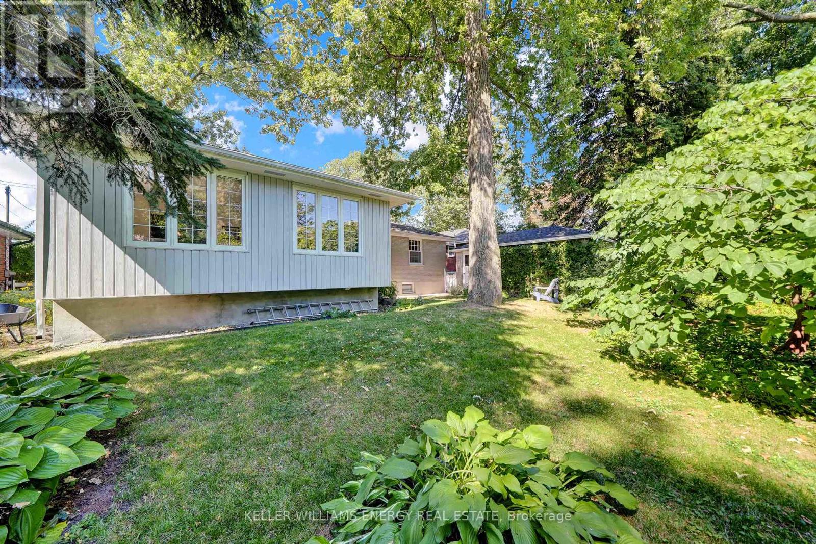 15 Southwood Crescent, Belleville, Ontario  K8N 1X4 - Photo 39 - X12385389