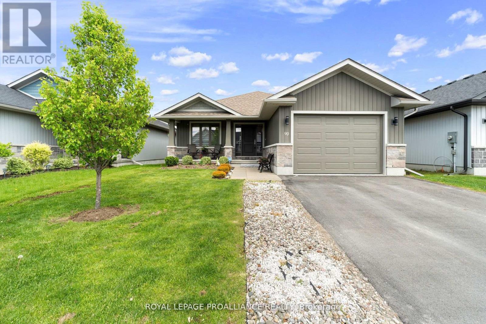 90 Aldersgate Drive, Belleville, Ontario  K8P 0G8 - Photo 3 - X12386270
