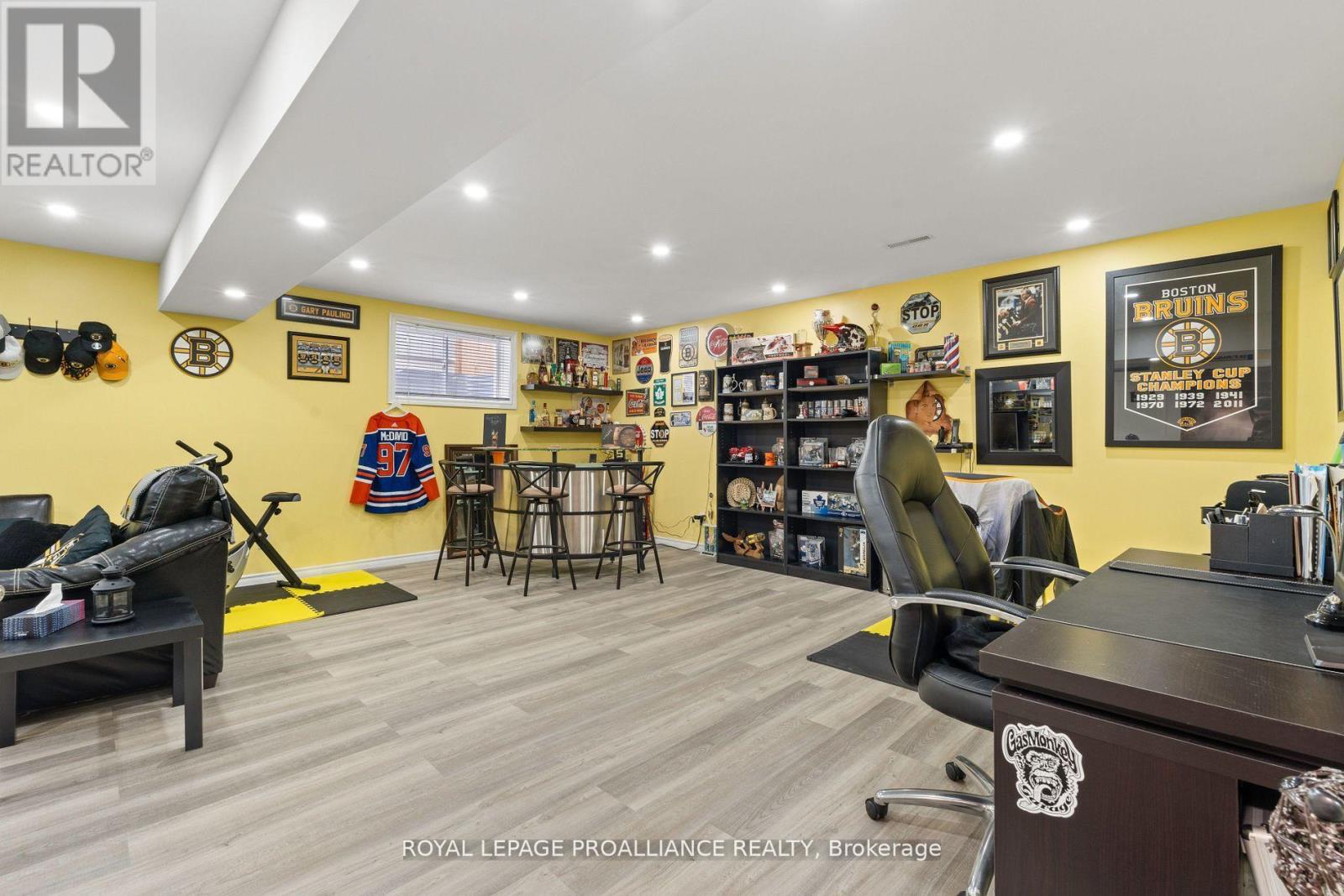 90 Aldersgate Drive, Belleville, Ontario  K8P 0G8 - Photo 31 - X12386270