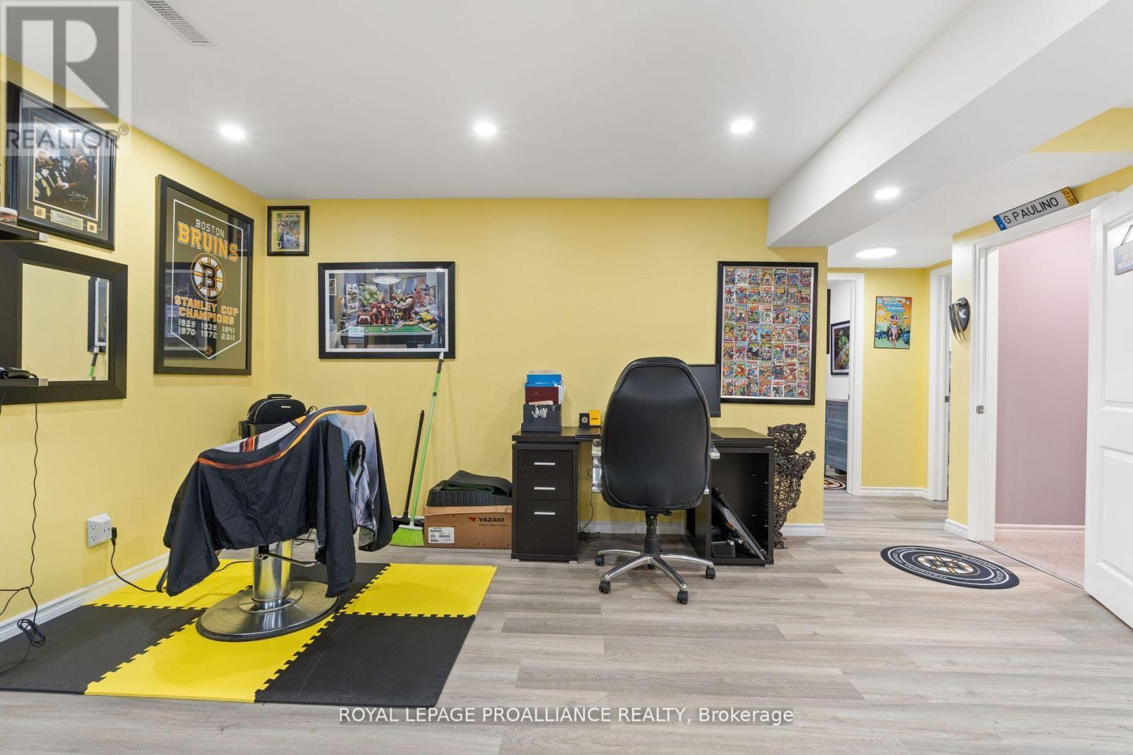 90 Aldersgate Drive, Belleville, Ontario  K8P 0G8 - Photo 33 - X12386270