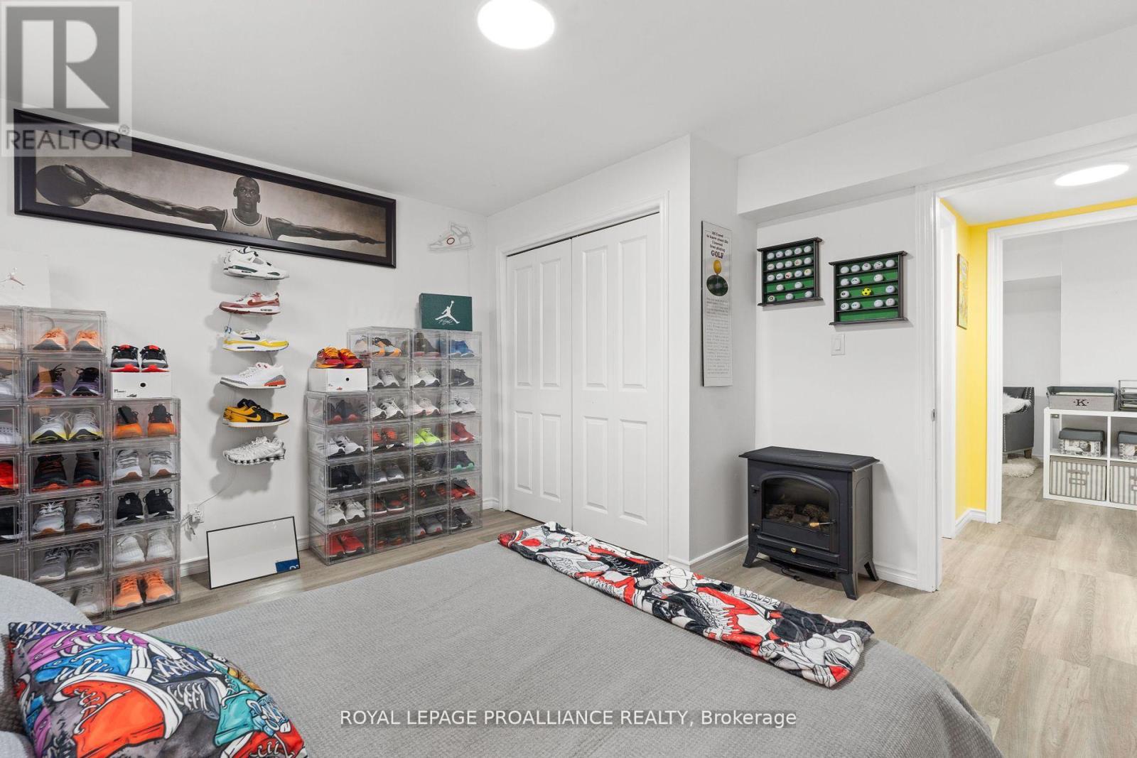 90 Aldersgate Drive, Belleville, Ontario  K8P 0G8 - Photo 38 - X12386270