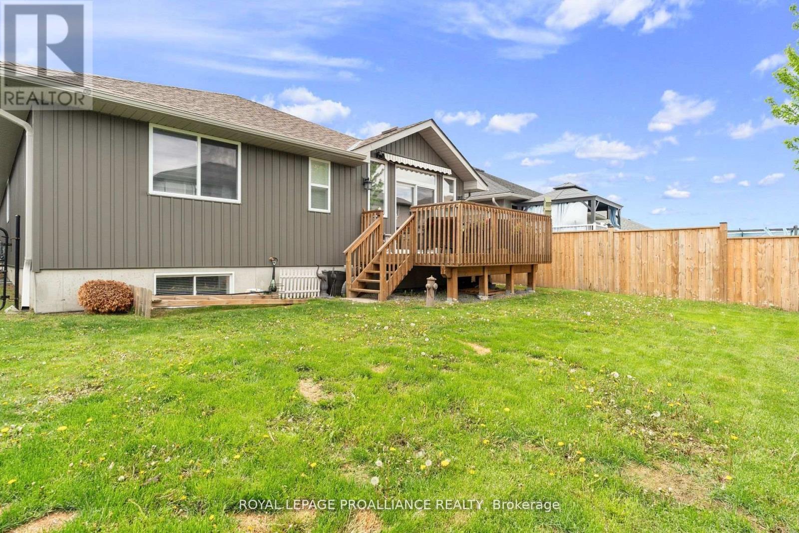 90 Aldersgate Drive, Belleville, Ontario  K8P 0G8 - Photo 42 - X12386270