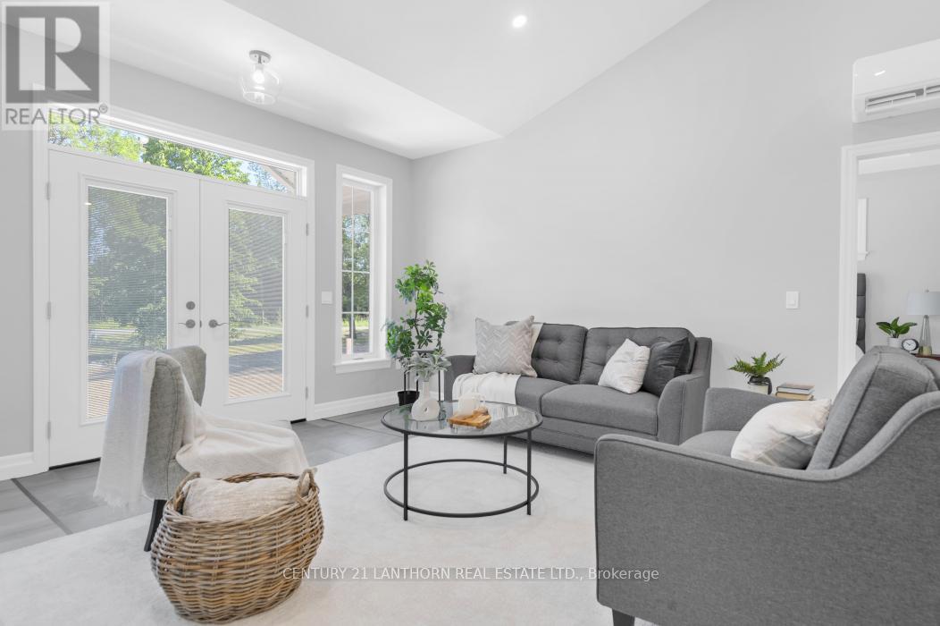1713 Hollowview Road, Centre Hastings, Ontario  K0K 3E0 - Photo 8 - X12386879