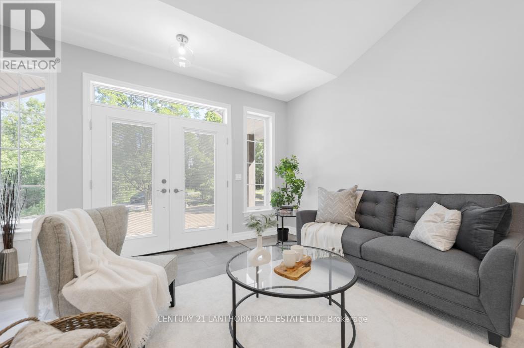 1713 Hollowview Road, Centre Hastings, Ontario  K0K 3E0 - Photo 9 - X12386879
