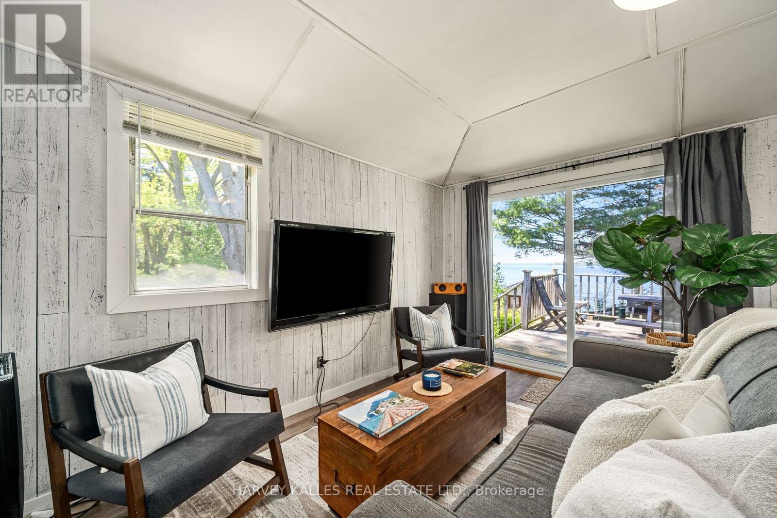 101 Treasure Cove Lane, Prince Edward County, Ontario  K0K 2T0 - Photo 10 - X12388391