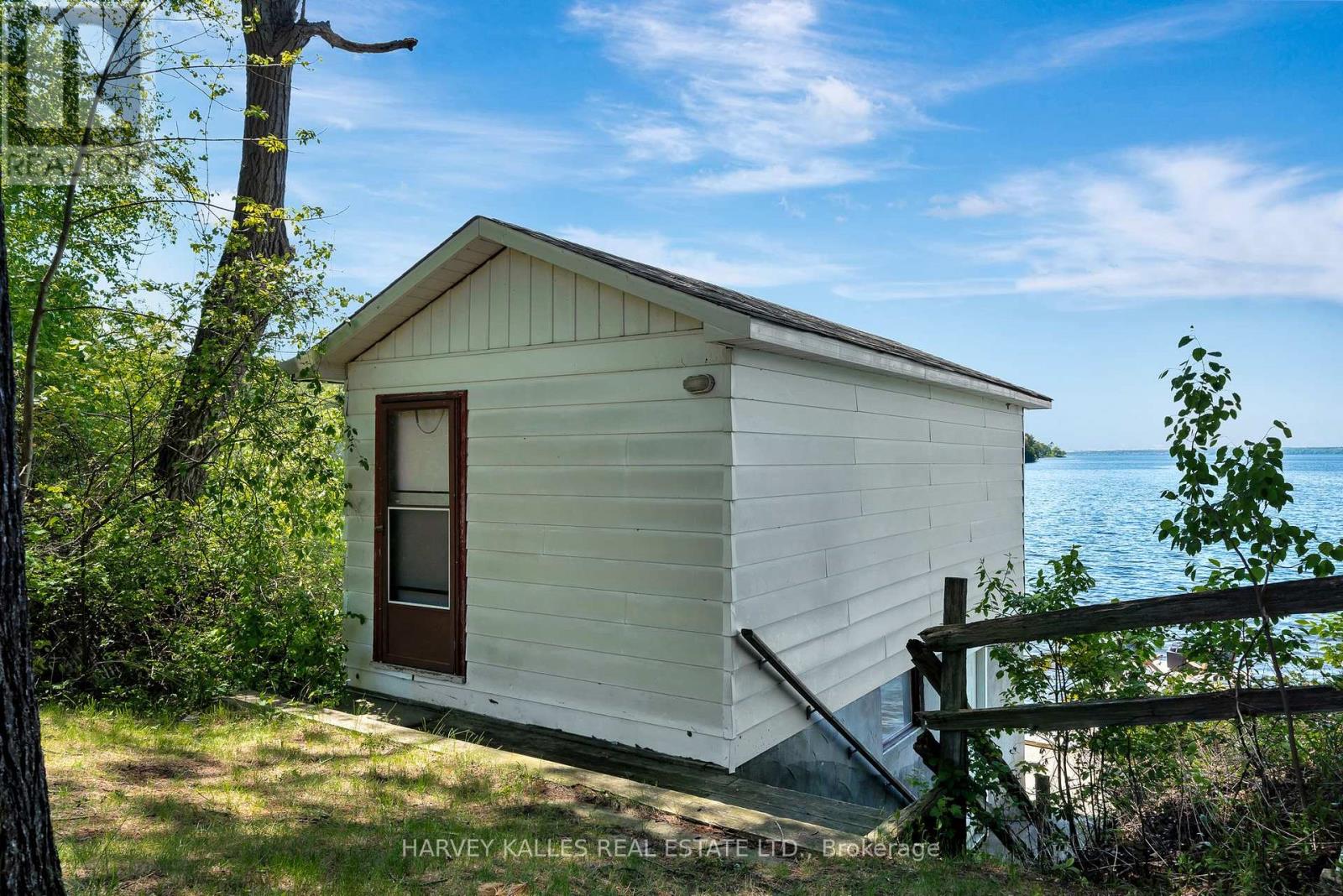 101 Treasure Cove Lane, Prince Edward County, Ontario  K0K 2T0 - Photo 17 - X12388391