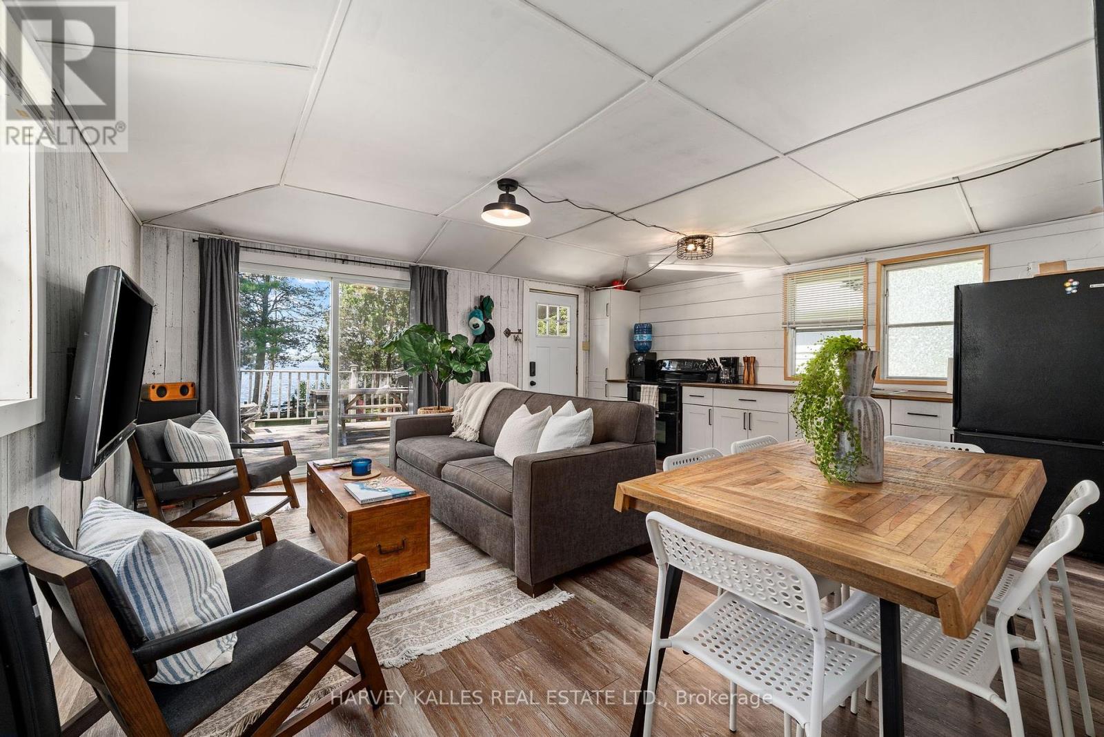 101 Treasure Cove Lane, Prince Edward County, Ontario  K0K 2T0 - Photo 9 - X12388391
