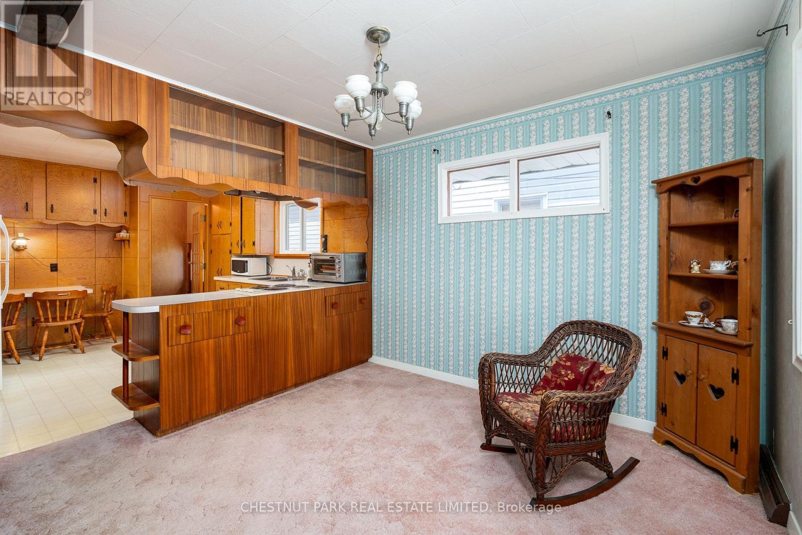 9 Downes Avenue, Prince Edward County, Ontario  K0K 2T0 - Photo 10 - X12389128