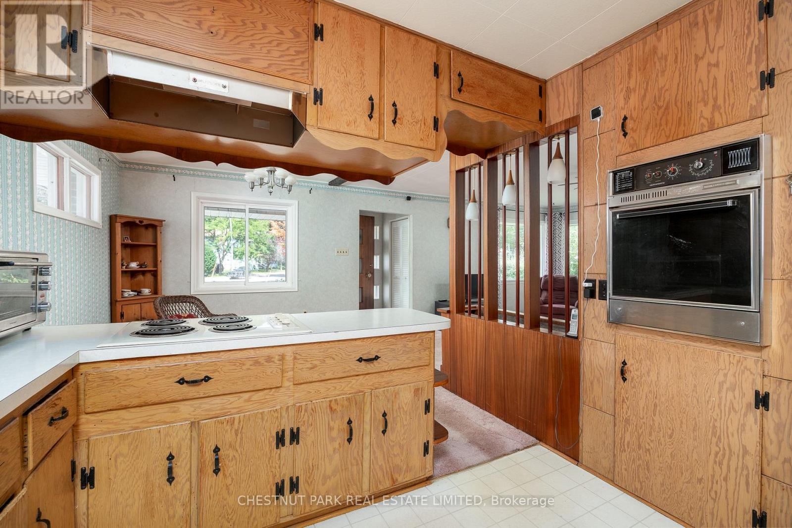 9 Downes Avenue, Prince Edward County, Ontario  K0K 2T0 - Photo 14 - X12389128