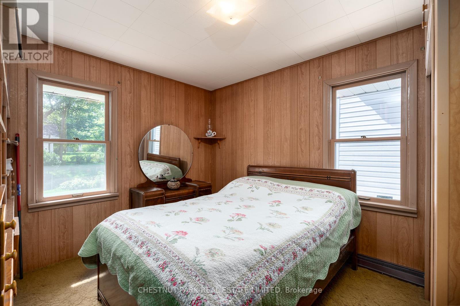 9 Downes Avenue, Prince Edward County, Ontario  K0K 2T0 - Photo 15 - X12389128