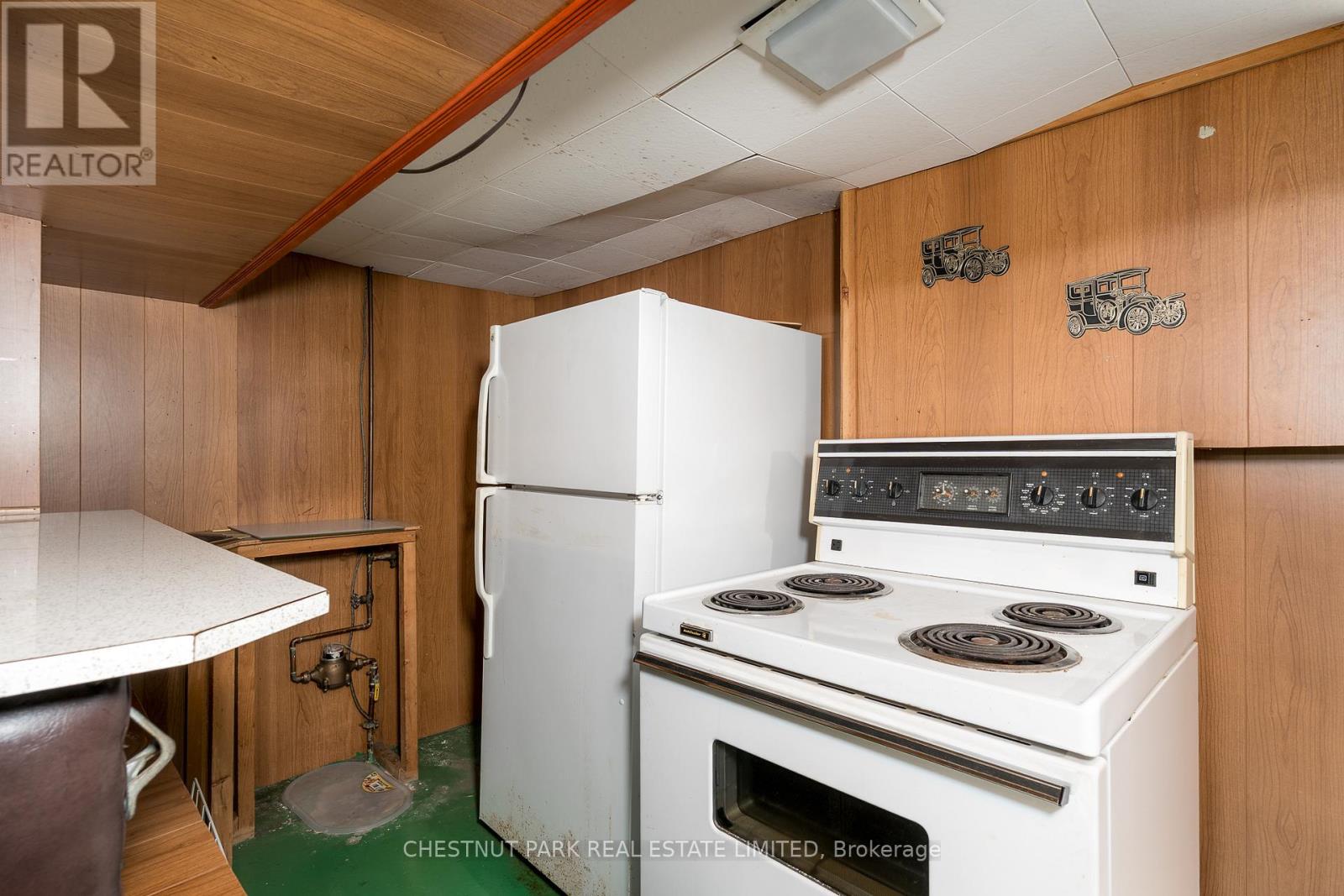 9 Downes Avenue, Prince Edward County, Ontario  K0K 2T0 - Photo 24 - X12389128