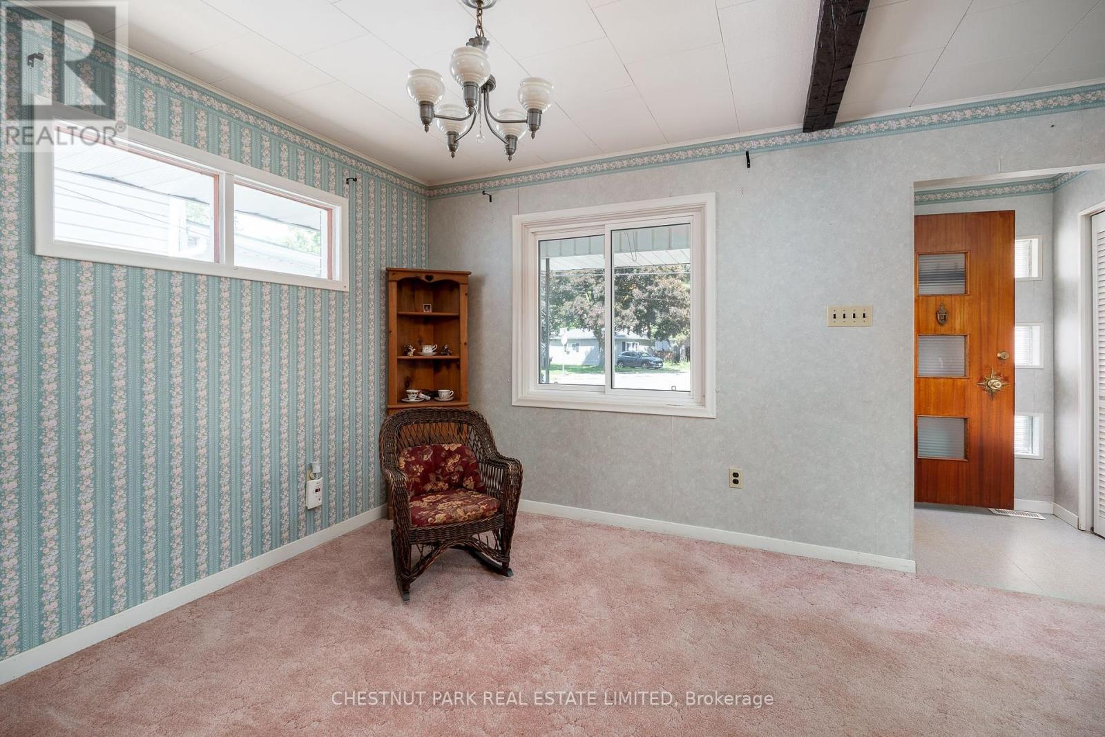 9 Downes Avenue, Prince Edward County, Ontario  K0K 2T0 - Photo 9 - X12389128
