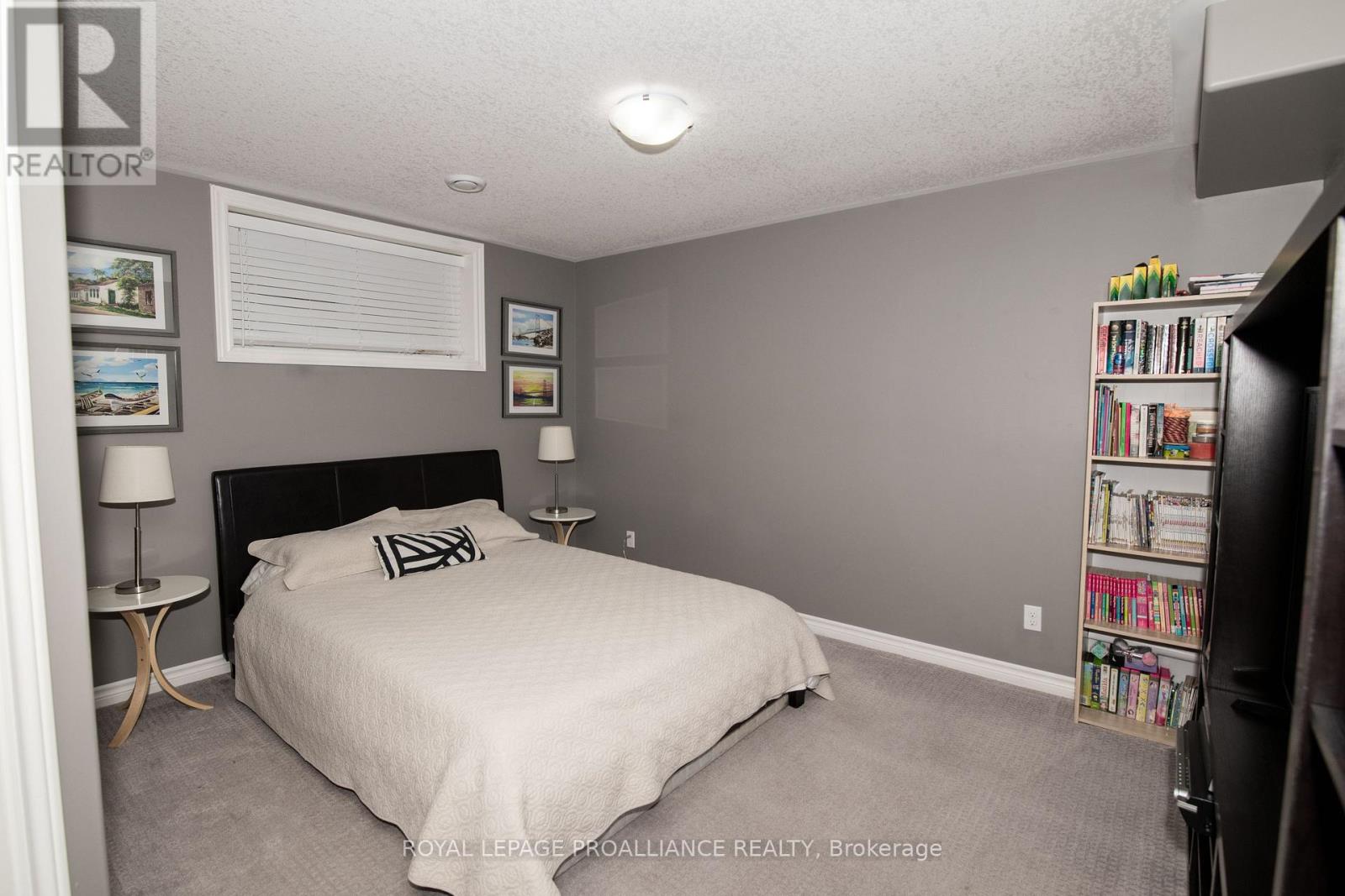 28 Butternut Court, Belleville, Ontario  K8P 0C5 - Photo 20 - X12389330