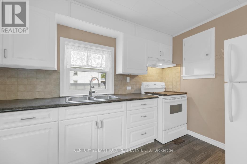 44 Metcalf Street, Tweed, Ontario  K0K 3J0 - Photo 17 - X12389598