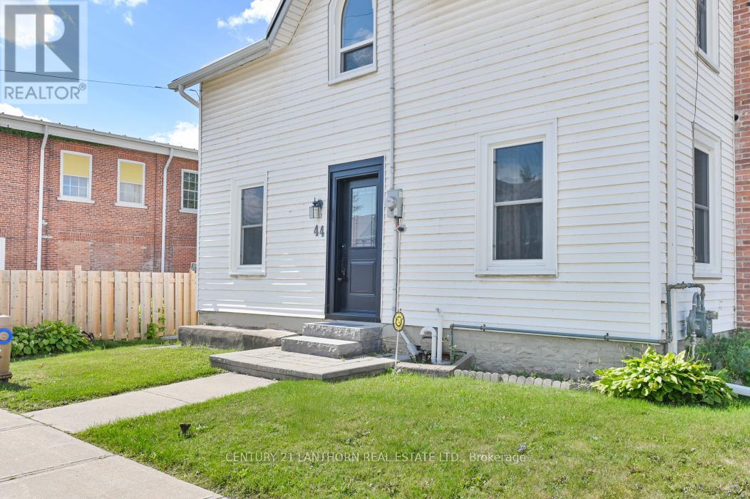 44 Metcalf Street, Tweed, Ontario  K0K 3J0 - Photo 5 - X12389598
