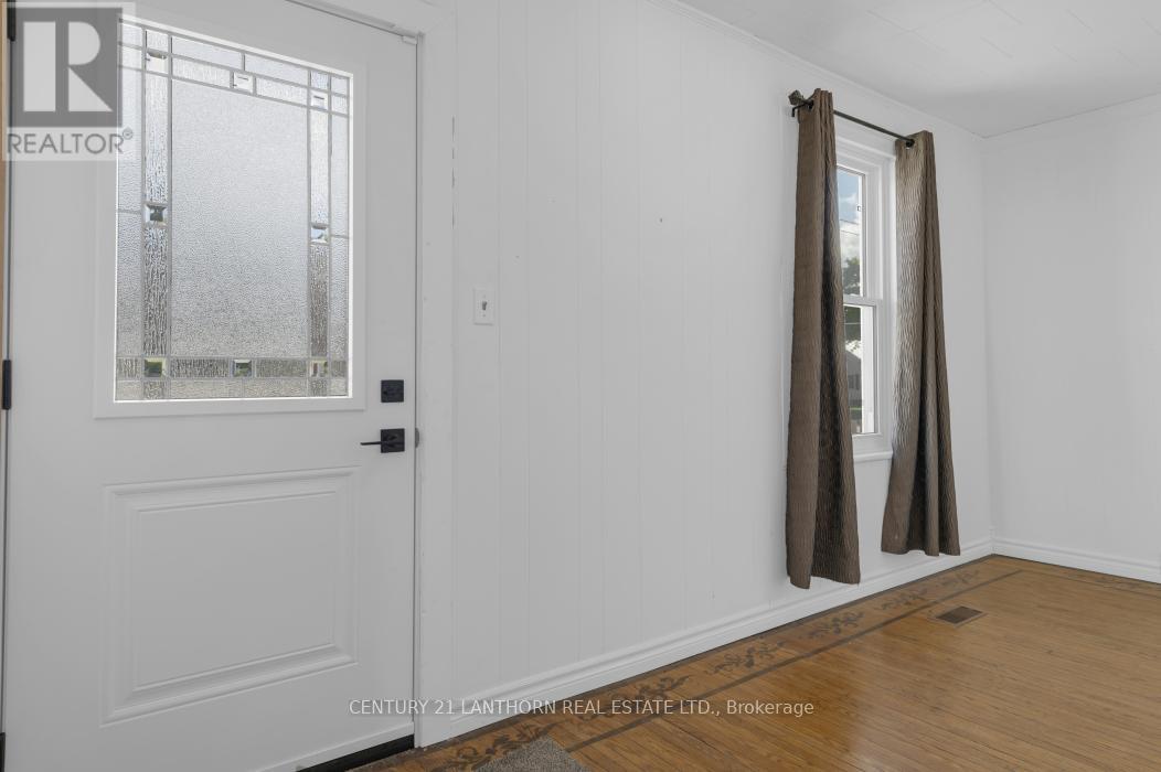 44 Metcalf Street, Tweed, Ontario  K0K 3J0 - Photo 8 - X12389598