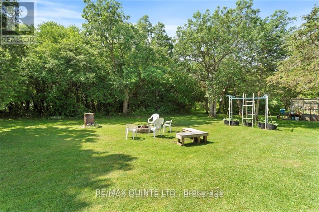 338 Sunrise Drive, Prince Edward County, Ontario  K8N 4Z7 - Photo 45 - X12390255