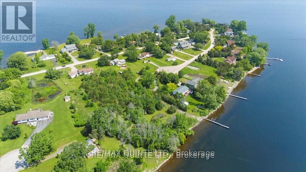 338 Sunrise Drive, Prince Edward County, Ontario  K8N 4Z7 - Photo 7 - X12390255