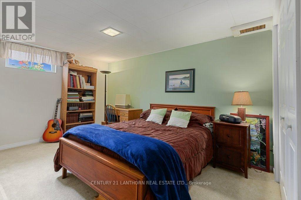 4 Highview Crescent, Belleville, Ontario  K8P 3G4 - Photo 14 - X12390556