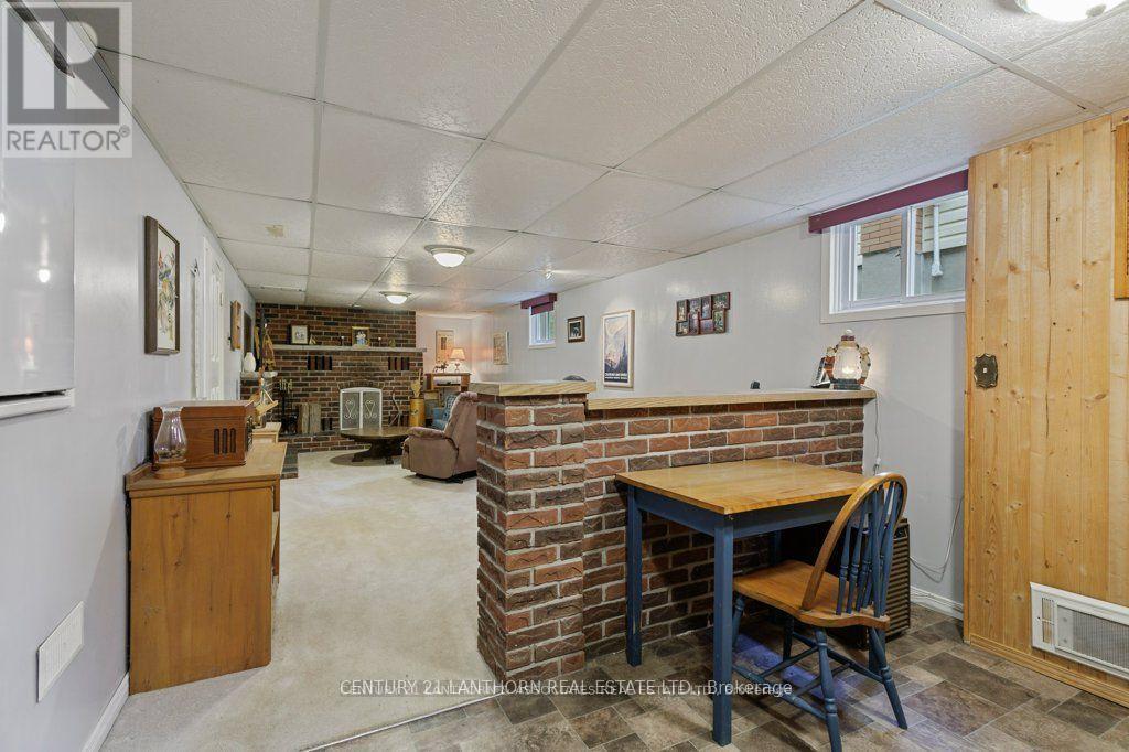 4 Highview Crescent, Belleville, Ontario  K8P 3G4 - Photo 17 - X12390556