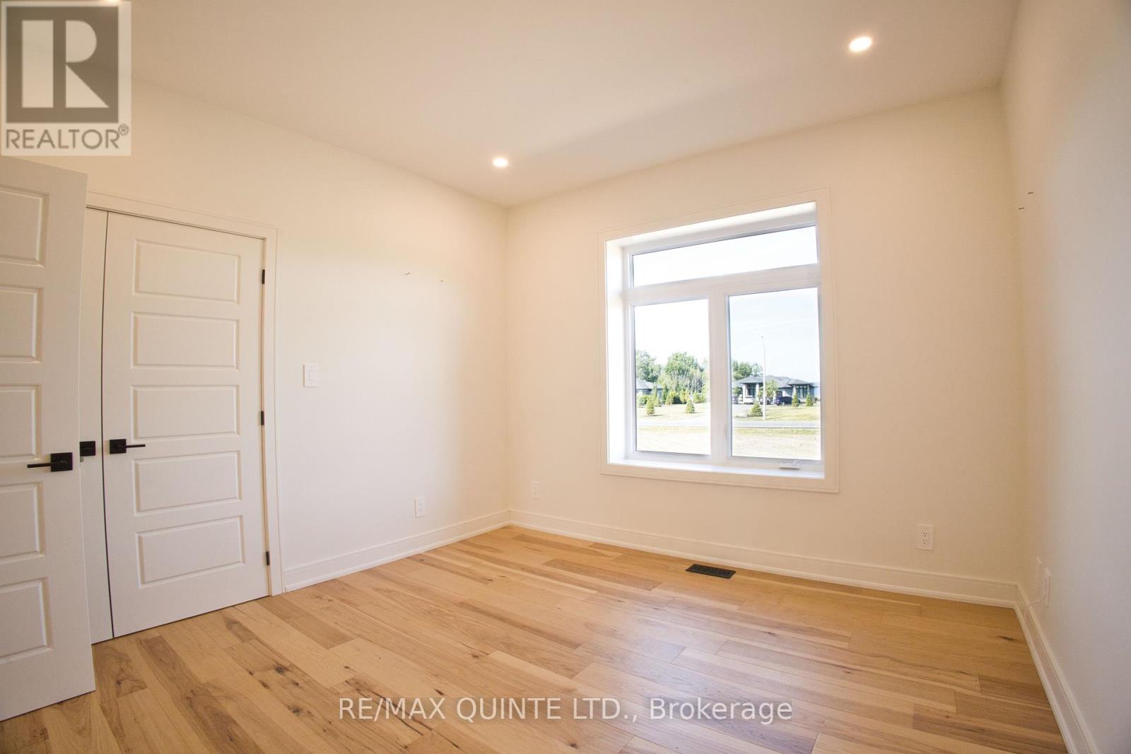 76 Navigation Drive, Prince Edward County, Ontario  K8N 0G1 - Photo 31 - X12390853
