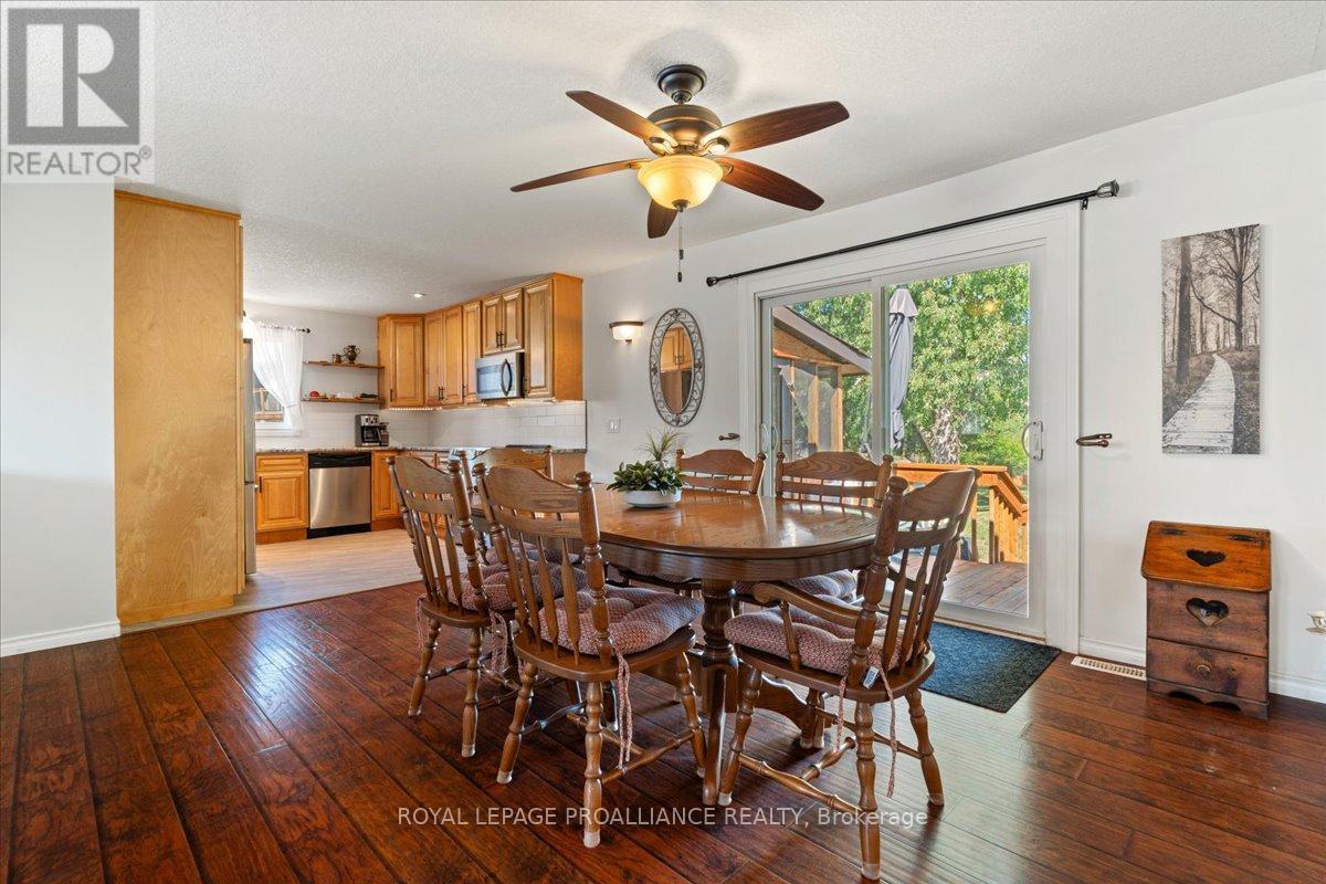 558 Aikins Road, Quinte West, Ontario  K8N 4Z2 - Photo 12 - X12391211