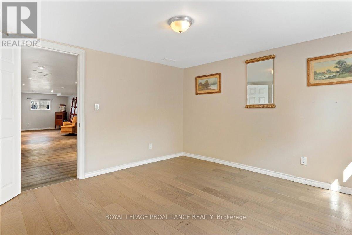 558 Aikins Road, Quinte West, Ontario  K8N 4Z2 - Photo 33 - X12391211
