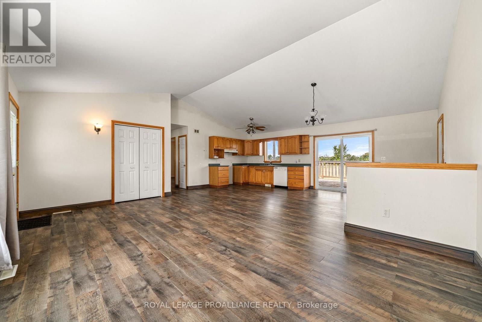 371 Demorest Road, Stirling-Rawdon, Ontario  K0K 3E0 - Photo 12 - X12392153