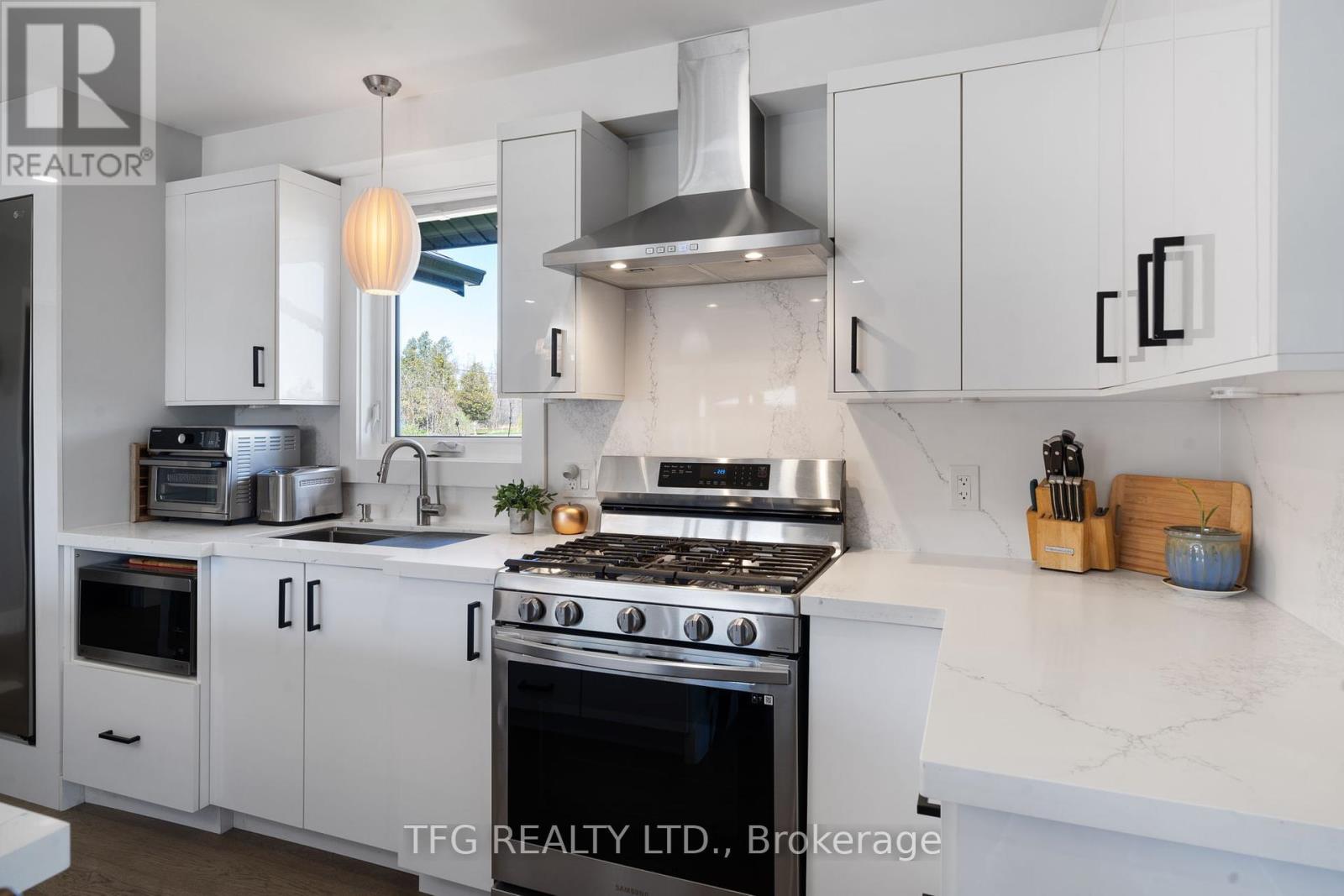 27 Greenway Circle, Brighton, Ontario  K0K 1H0 - Photo 10 - X12392801