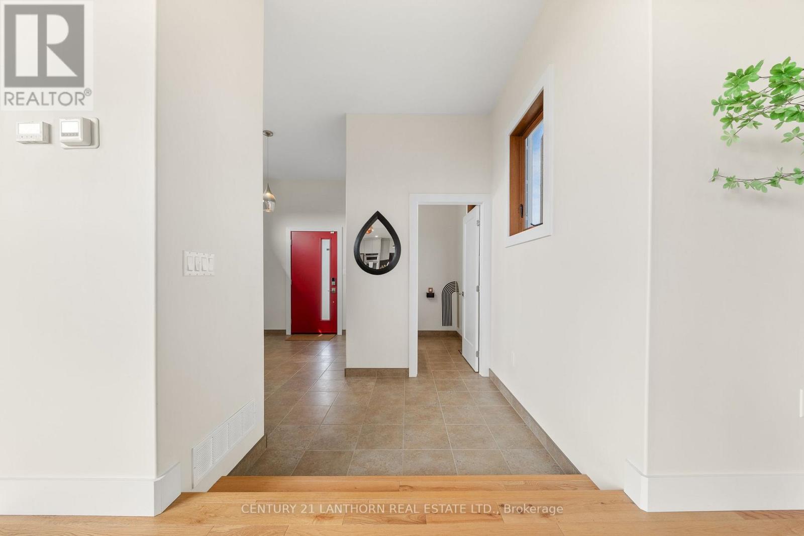 581 Frankford Road, Quinte West, Ontario  K0K 2B0 - Photo 9 - X12393418