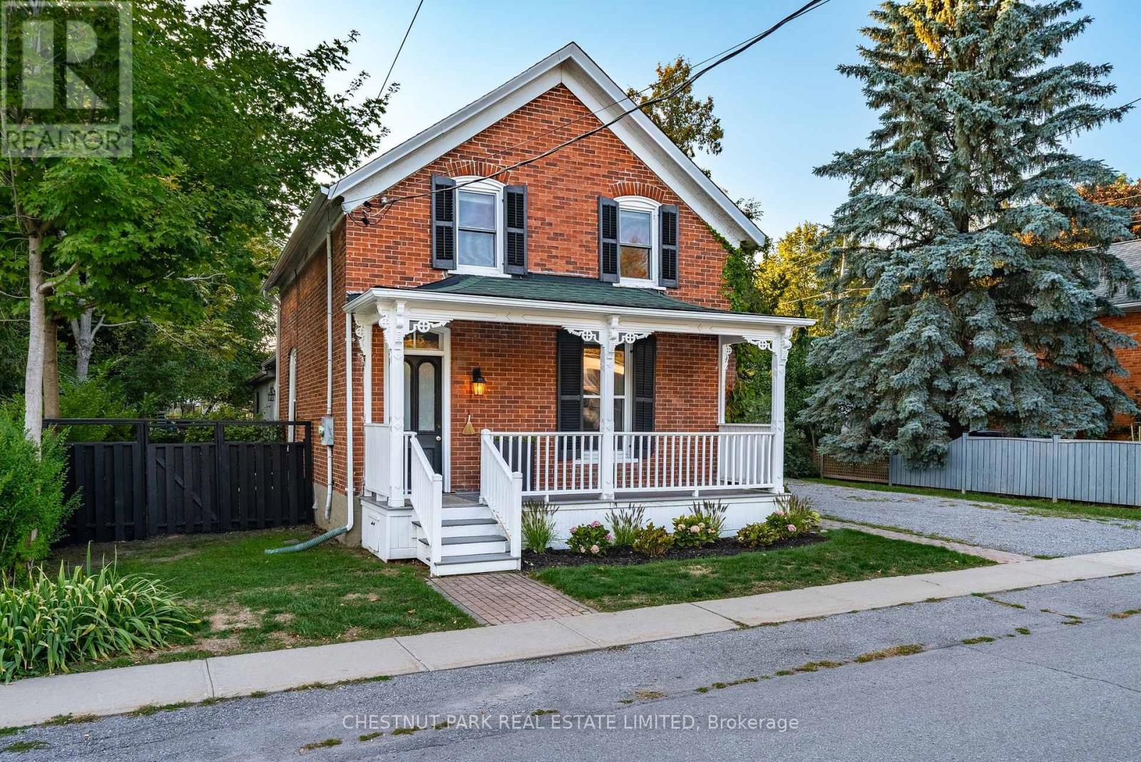 15 Jane Street, Prince Edward County, Ontario  K0K 2T0 - Photo 3 - X12393494