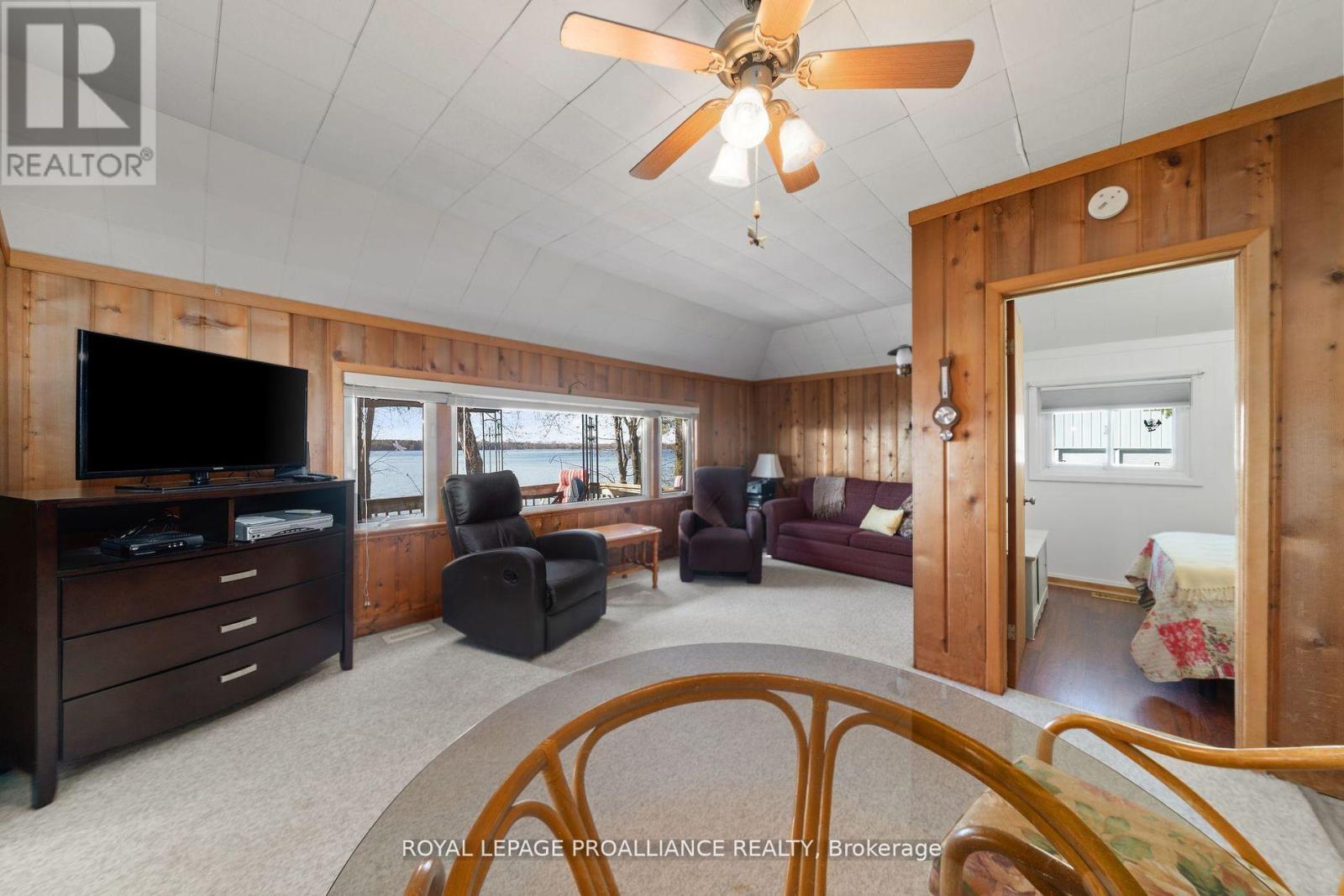 1051 Lakeside Drive, Prince Edward County, Ontario  K0K 1T0 - Photo 11 - X12393836