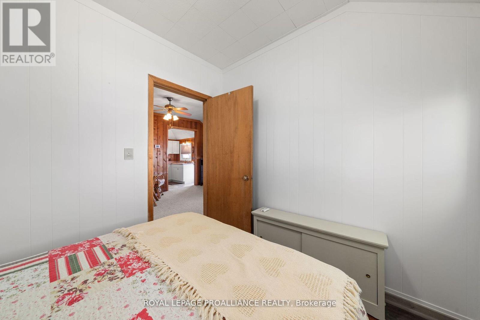 1051 Lakeside Drive, Prince Edward County, Ontario  K0K 1T0 - Photo 18 - X12393836
