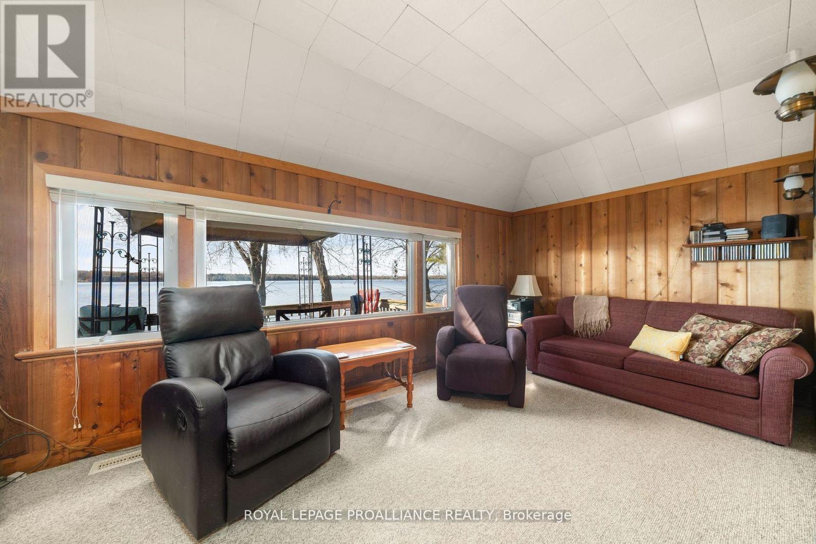 1051 Lakeside Drive, Prince Edward County, Ontario  K0K 1T0 - Photo 20 - X12393836