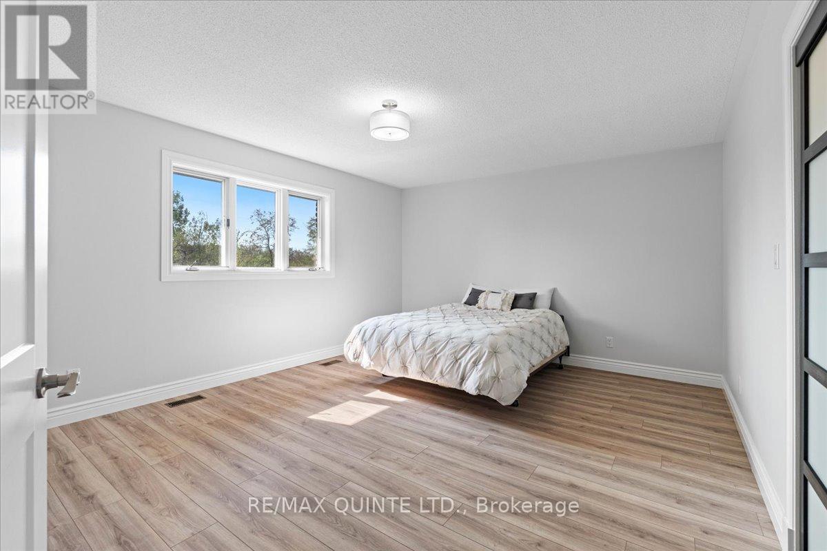 737 County Road 18 Road, Prince Edward County, Ontario  K0K 1P0 - Photo 28 - X12394541
