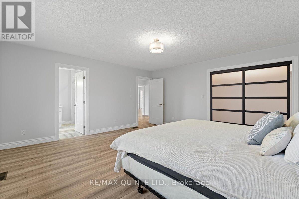 737 County Road 18 Road, Prince Edward County, Ontario  K0K 1P0 - Photo 31 - X12394541