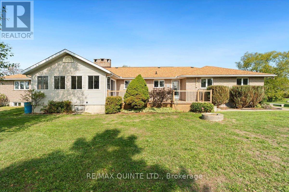 737 County Road 18 Road, Prince Edward County, Ontario  K0K 1P0 - Photo 45 - X12394541