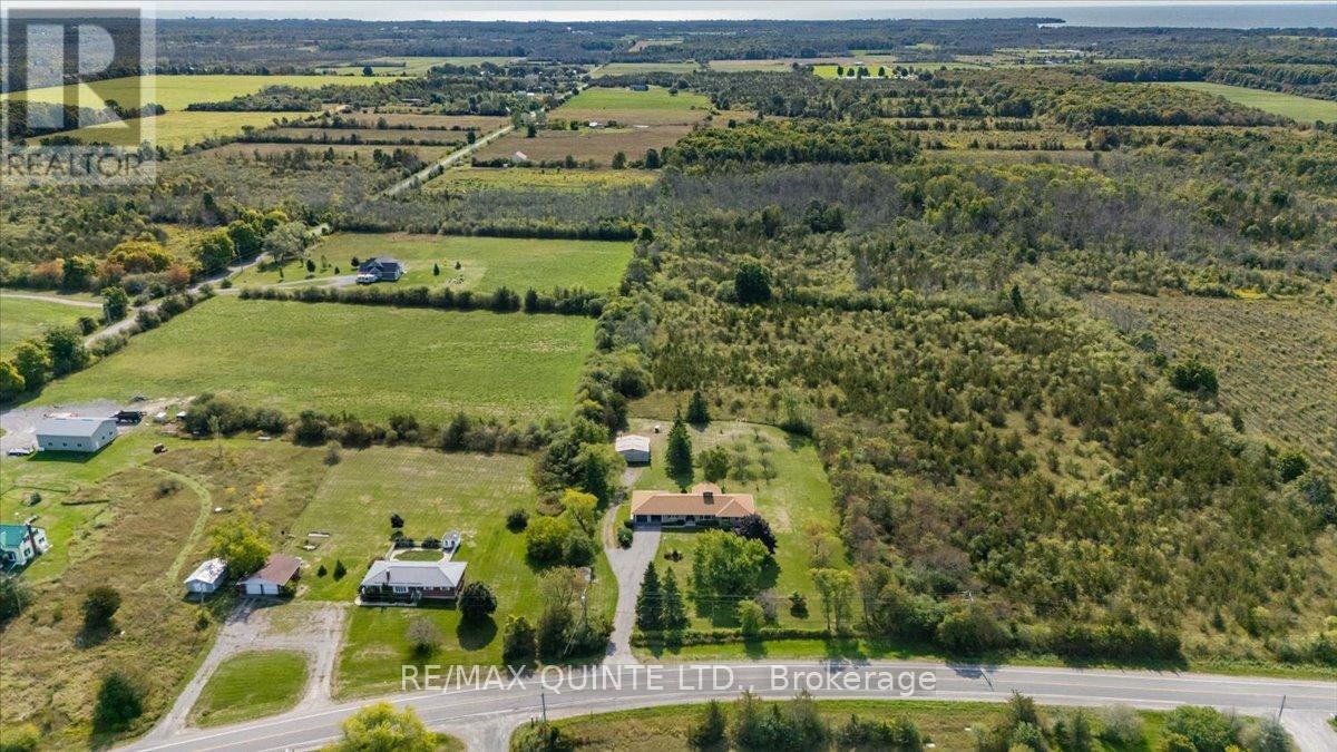 737 County Road 18 Road, Prince Edward County, Ontario  K0K 1P0 - Photo 47 - X12394541