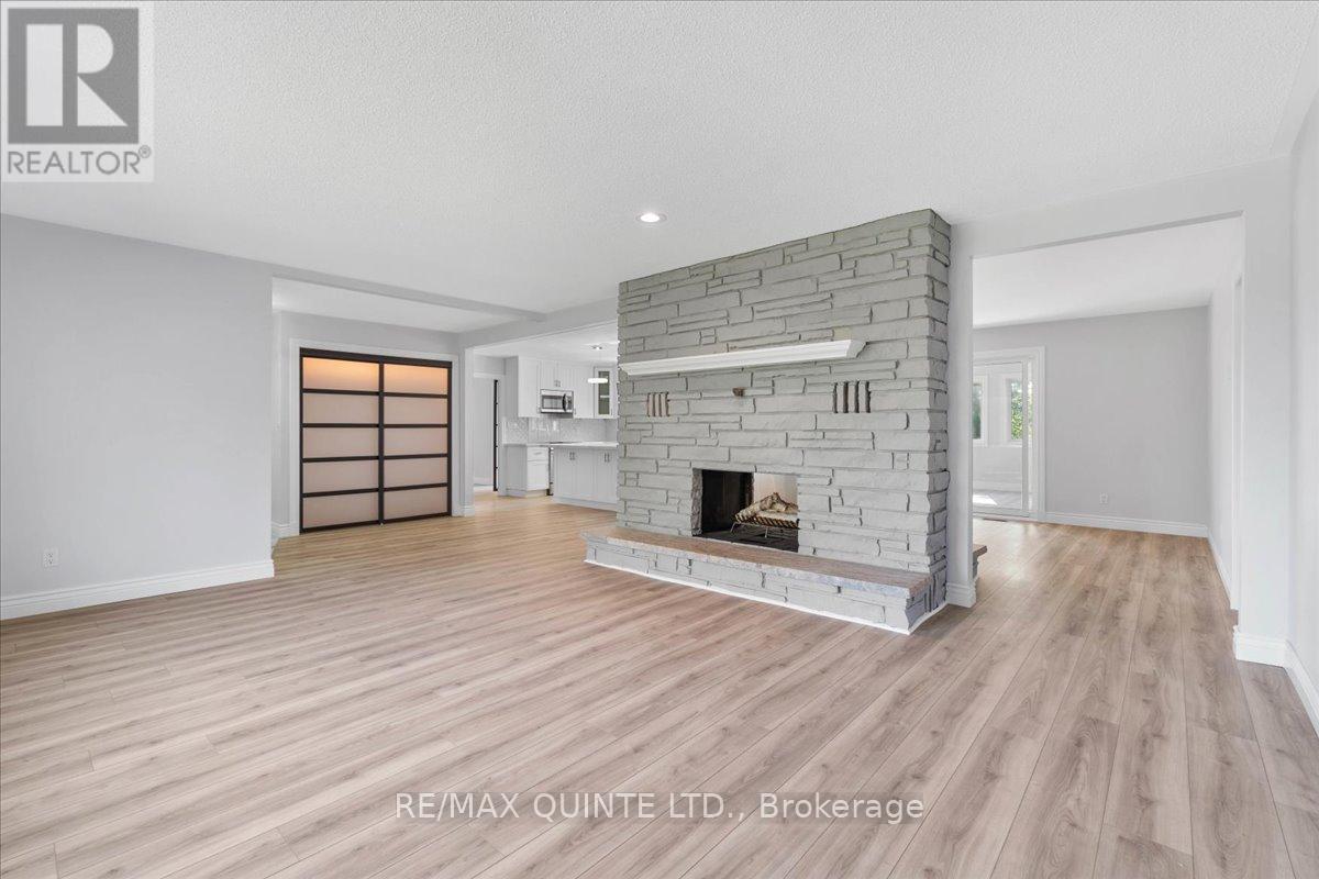 737 County Road 18 Road, Prince Edward County, Ontario  K0K 1P0 - Photo 8 - X12394541