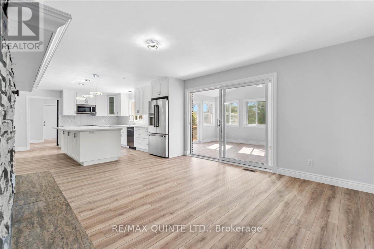 737 County Road 18 Road, Prince Edward County, Ontario  K0K 1P0 - Photo 9 - X12394541