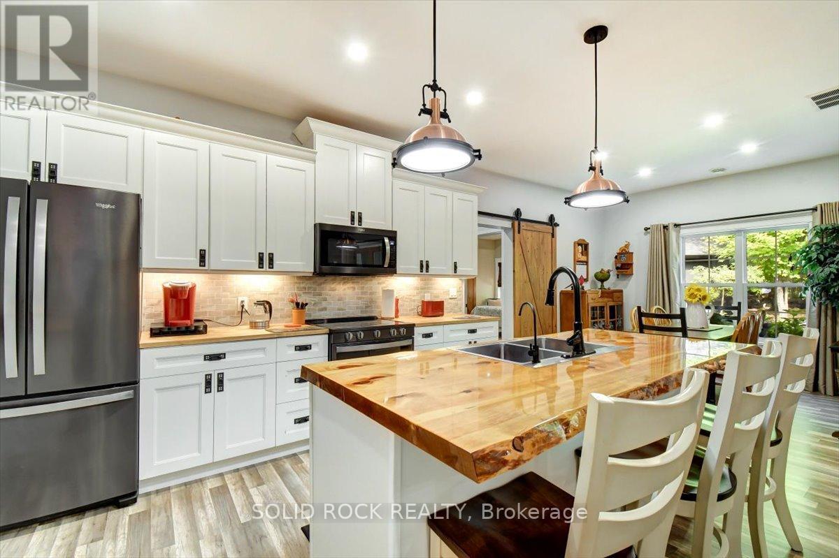 400 Pigden Road, Madoc, Ontario  K0K 2K0 - Photo 14 - X12394707