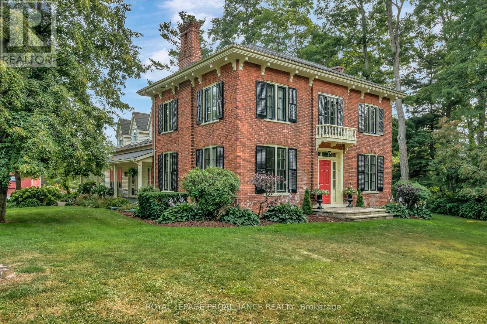 14065 LOYALIST PARKWAY, Prince Edward County, Ontario