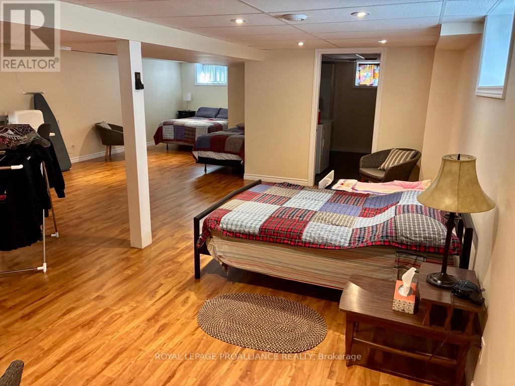 211 Prinyers Cove Crescent, Prince Edward County, Ontario  K0K 2T0 - Photo 35 - X12395062