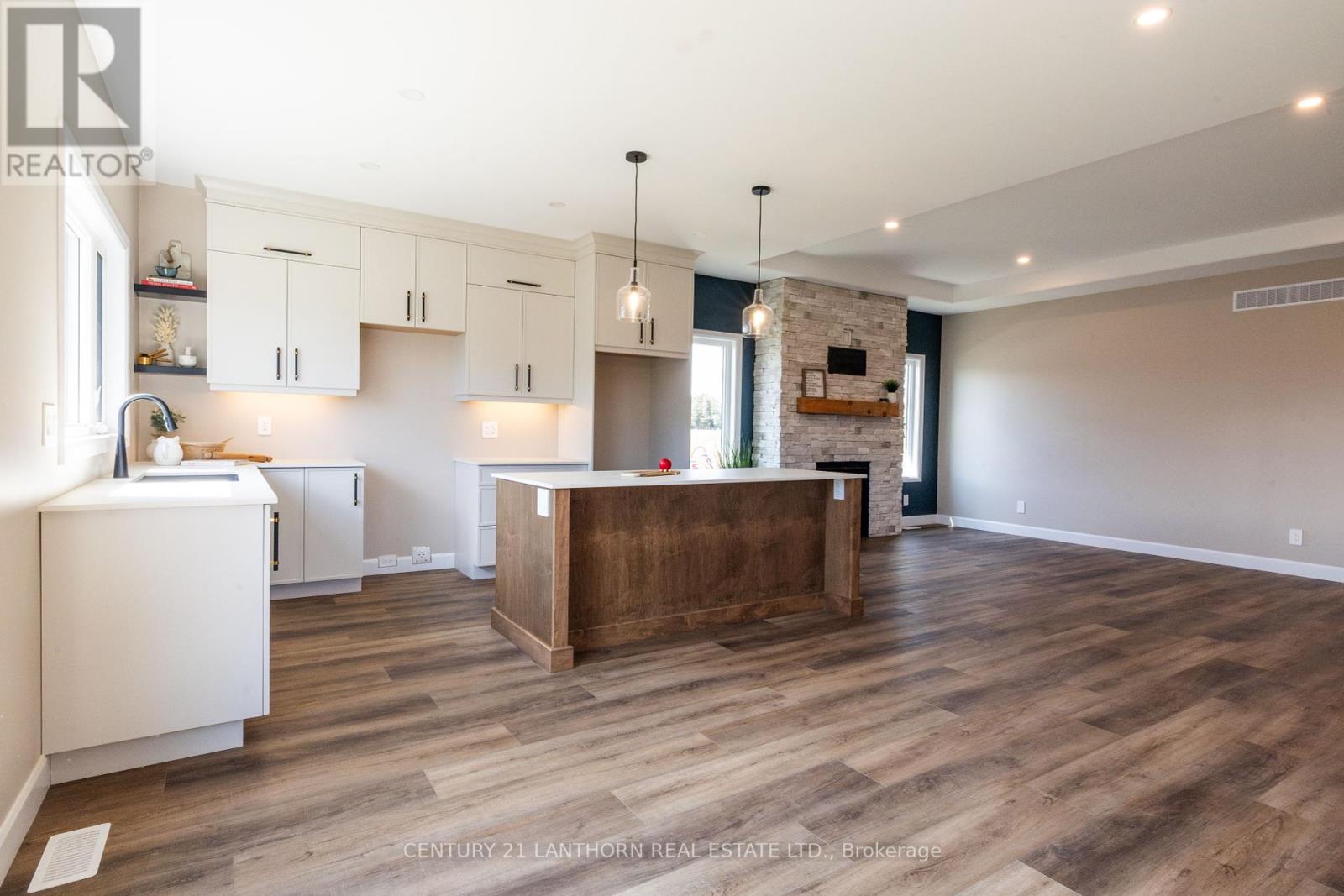 60 Hastings Park Drive, Belleville, Ontario  K8P 0H7 - Photo 10 - X12396269