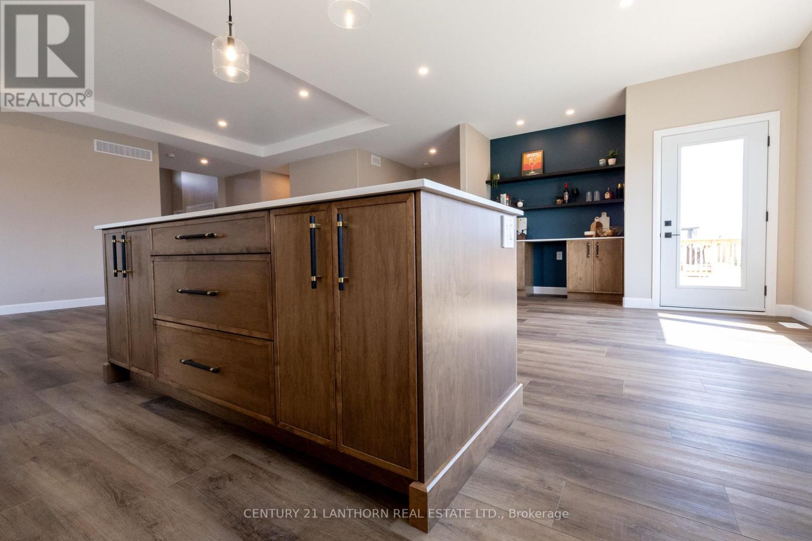 60 Hastings Park Drive, Belleville, Ontario  K8P 0H7 - Photo 12 - X12396269