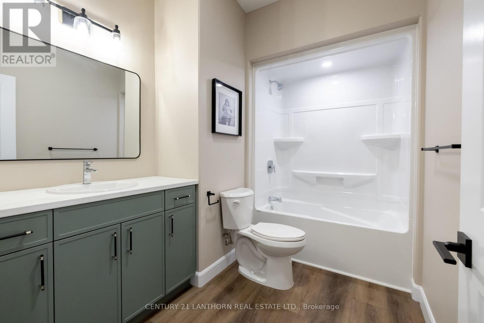 60 Hastings Park Drive, Belleville, Ontario  K8P 0H7 - Photo 19 - X12396269