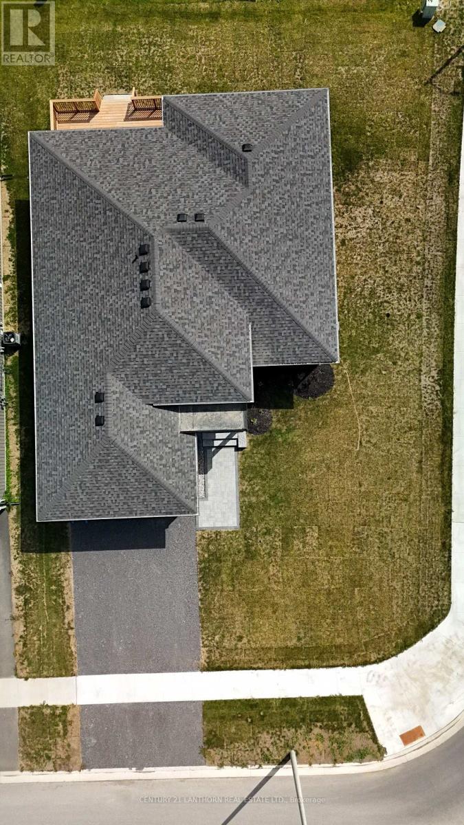 60 Hastings Park Drive, Belleville, Ontario  K8P 0H7 - Photo 2 - X12396269