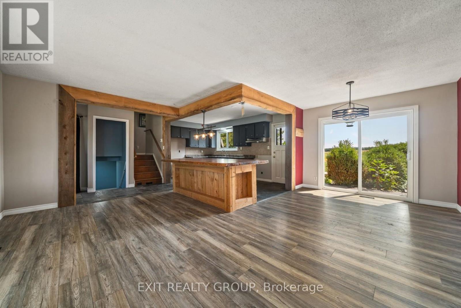 280 Massassauga Road, Prince Edward County, Ontario  K8N 4Z7 - Photo 13 - X12396386