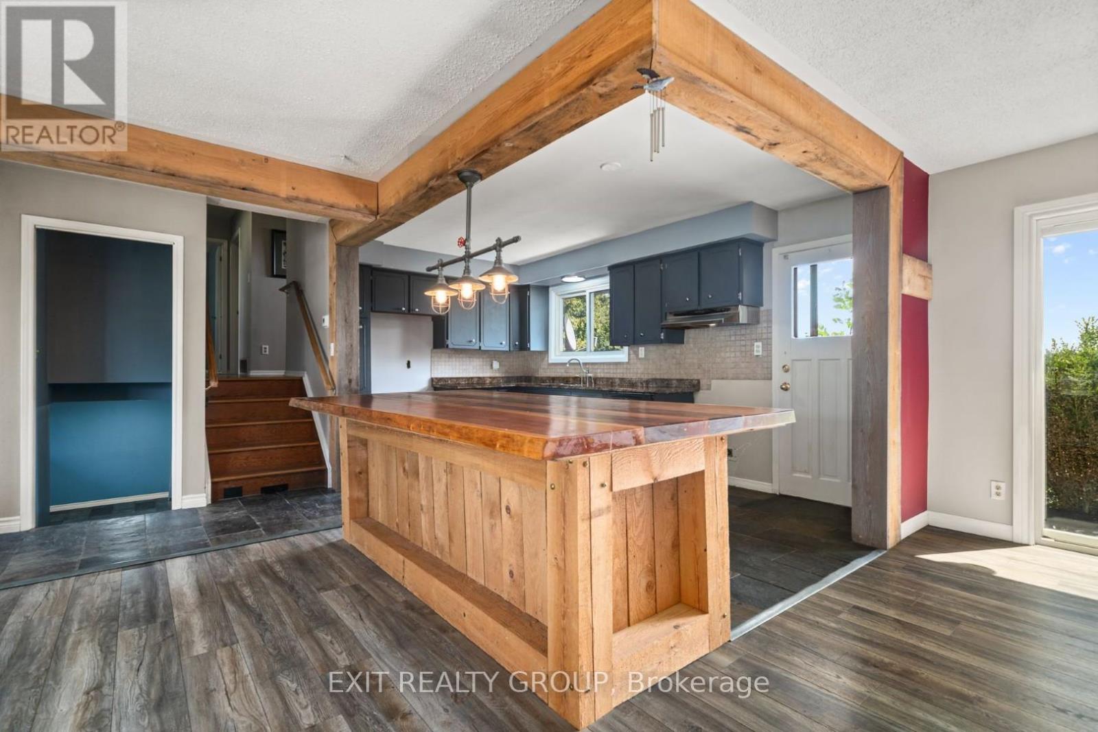 280 Massassauga Road, Prince Edward County, Ontario  K8N 4Z7 - Photo 18 - X12396386