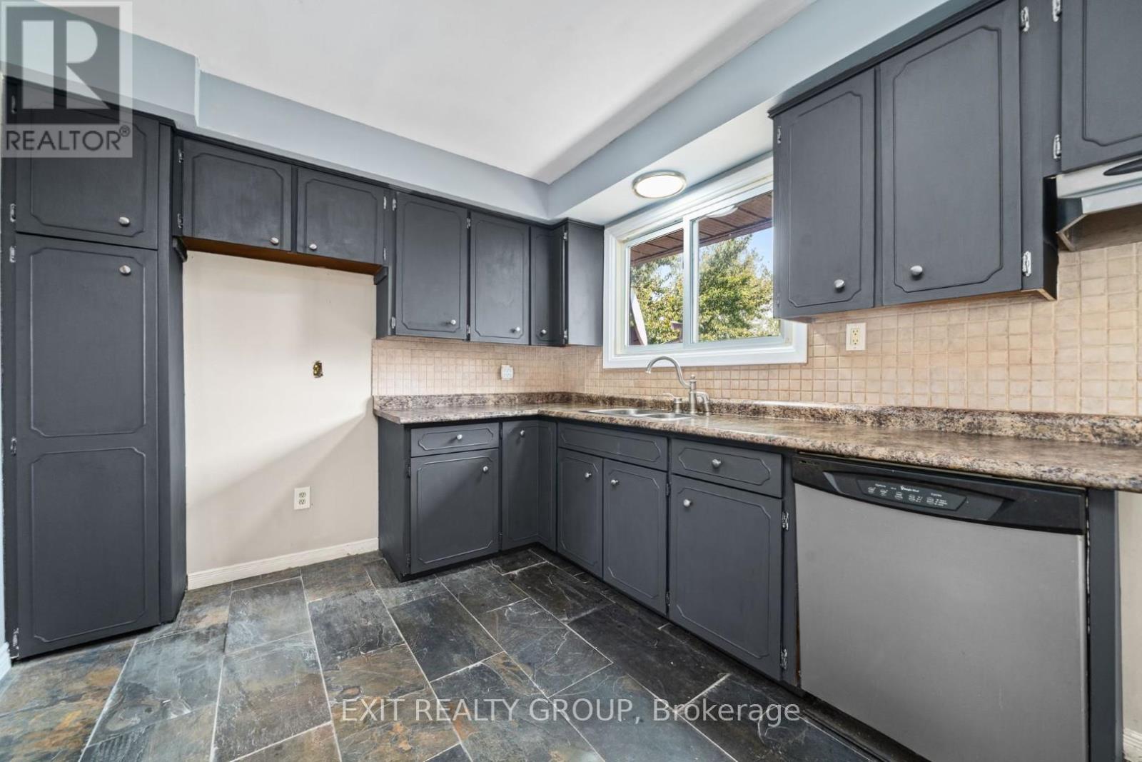 280 Massassauga Road, Prince Edward County, Ontario  K8N 4Z7 - Photo 20 - X12396386